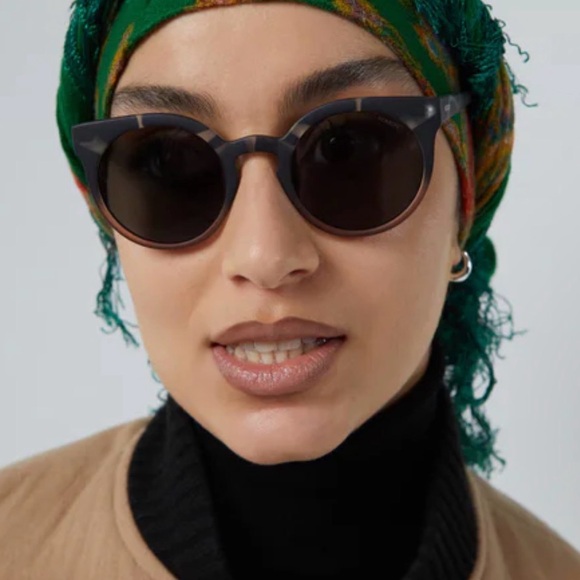 KOMONO Lulu Caramel Demi Sunglasses (NEW) 🕶 - Picture 14 of 14